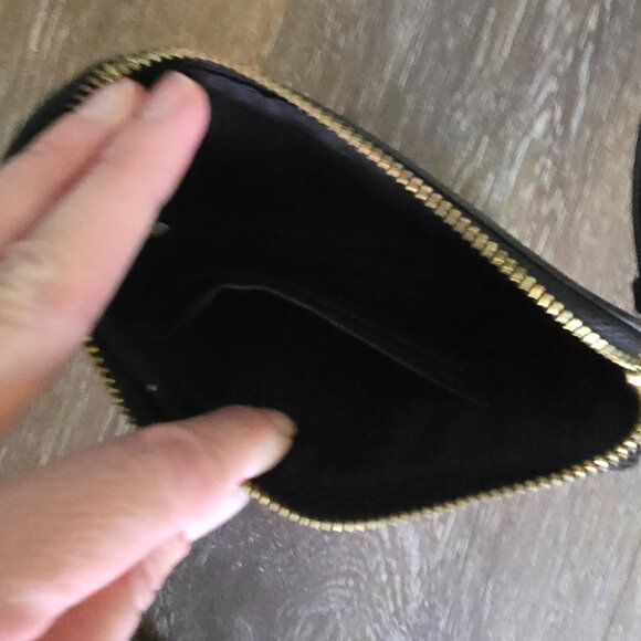 Poppy coach Wristlet - Picture 2 of 3